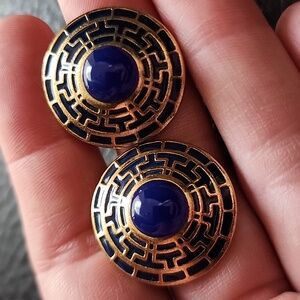 VTG MFA clip on earrings